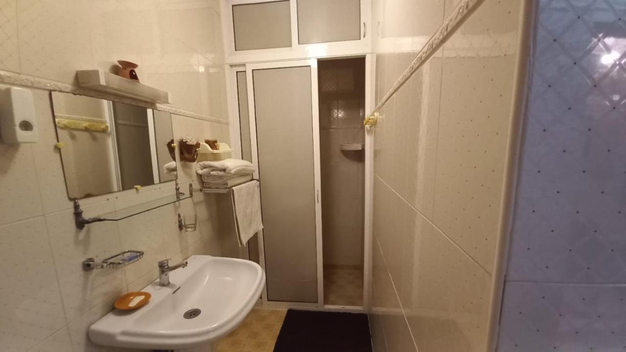 Appartement With Budget