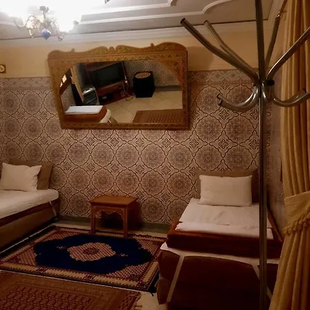 Stay With Low Budget Marrakesch Exterior foto