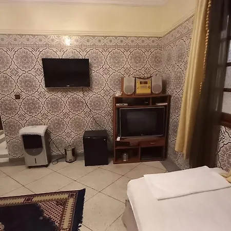 Stay With Low Budget Marrakesch Exterior foto